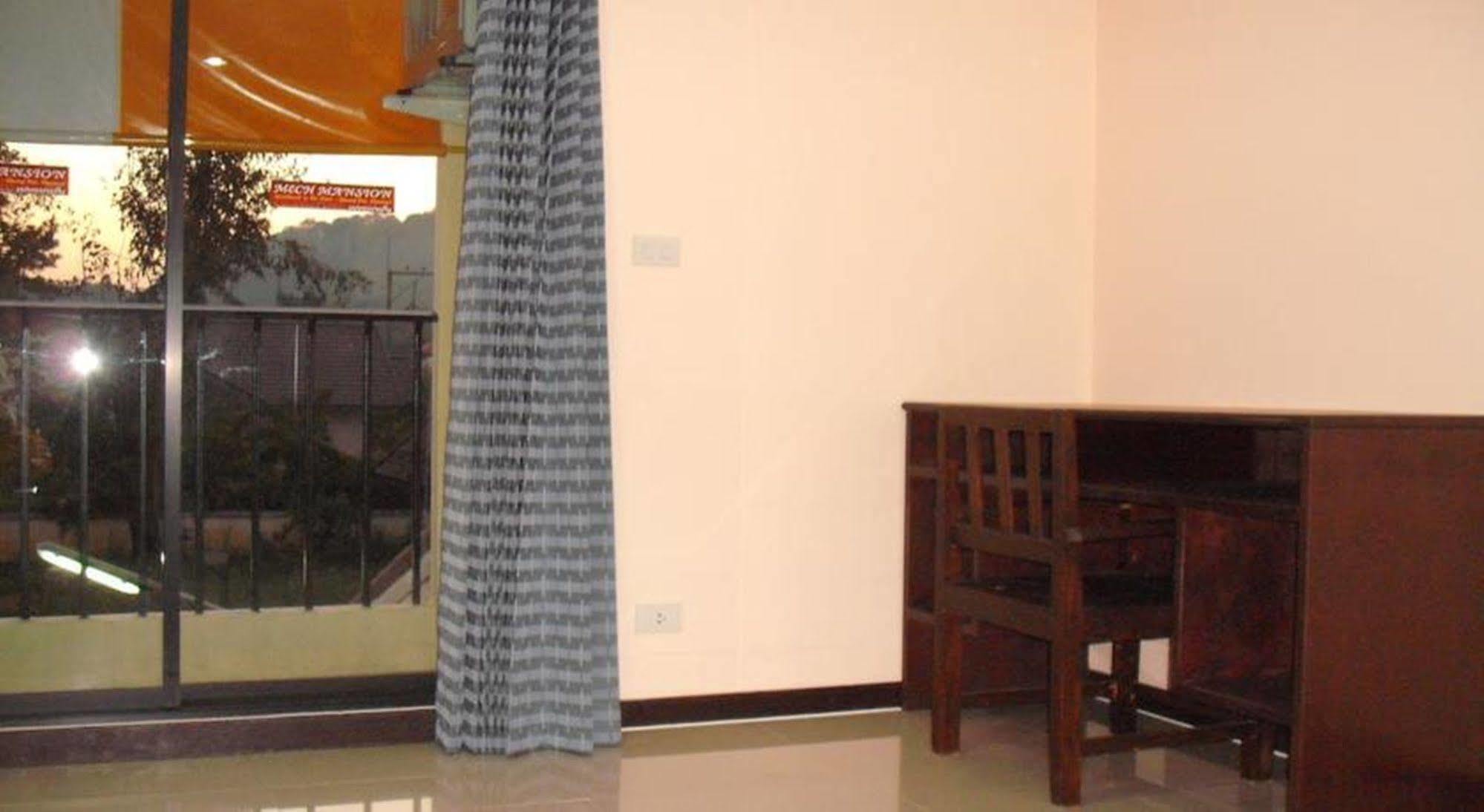 Hotel Mech Mansion à Chiang Rai Extérieur photo